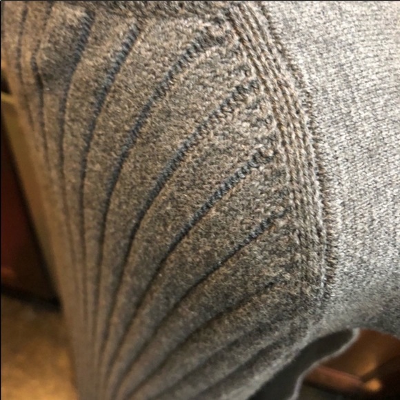 Nikki jones grey maxi sweater . Small/tall NWT - Picture 4 of 5